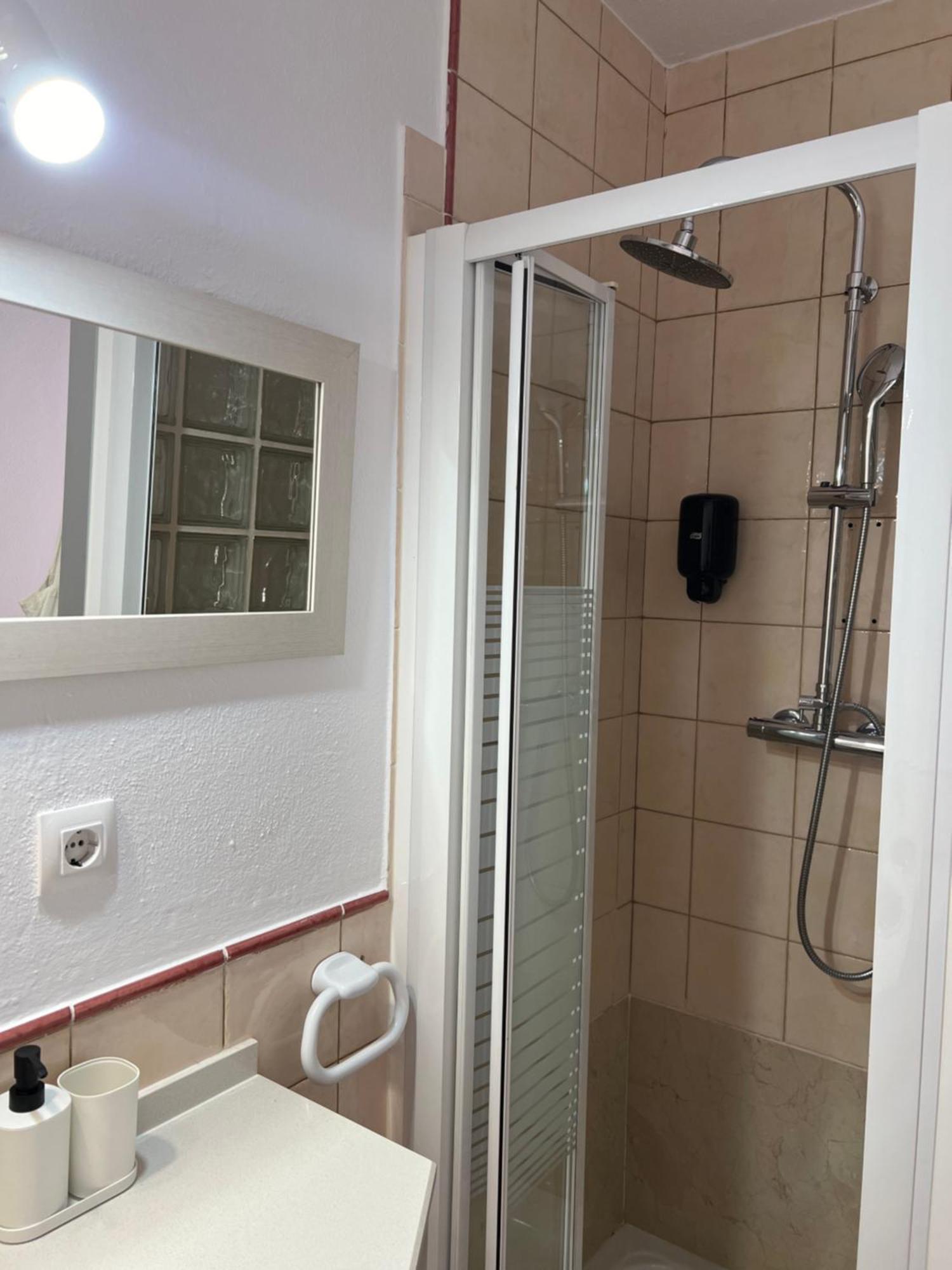 Hospederia Almundo By Alexandra Realty Tarifa